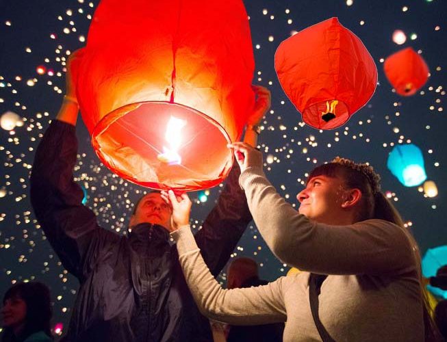 sky lanterns release lady