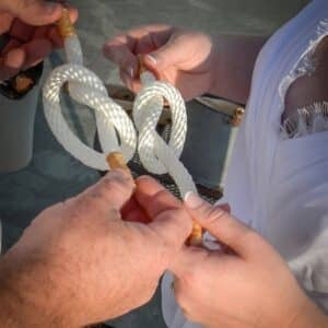 tie the knot photo close up